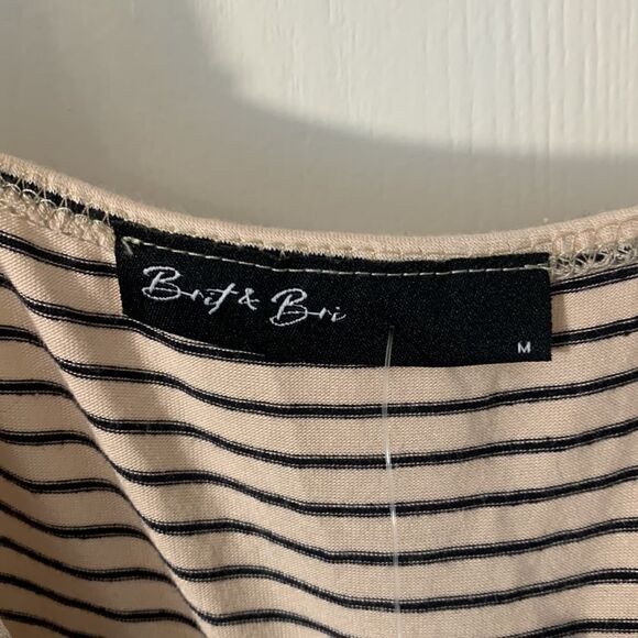 Brit & Bri NWT cream/black striped peplum tank top Size medium - Picture 4 of 6